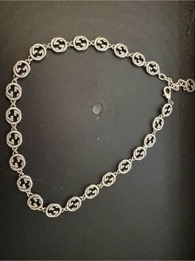 New with box Gucci Silver-Tone Interlocking Round Link Necklace